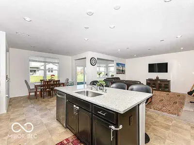 5528 Rothbury Road, Westfield - 12