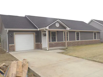 7747 Mountain Stream Way, Indianapolis - 2