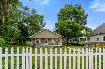 300 Washington Street, Mooresville - 3