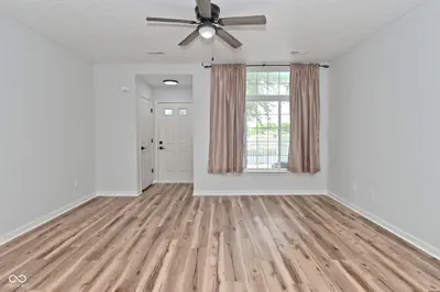 11437 Enclave Boulevard, Fishers - 8