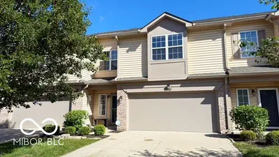 8040 Windham Lake Way, Indianapolis - 2