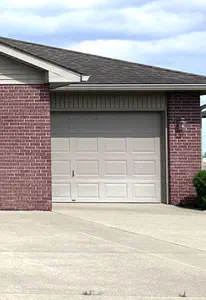 423 Alexander Drive, Seymour - 73
