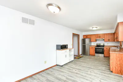 382 Pinedale Drive, Avon - 14