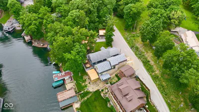 7433 Hummingbird Drive, Nineveh - 27