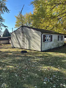 2527 E Street, Elwood - 3