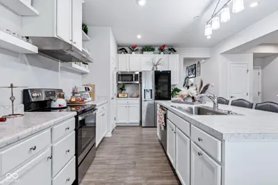 275 Bohicket Road, Whiteland - 17