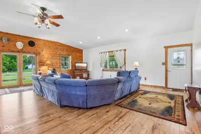 6070 County Road 200, Avon - 10