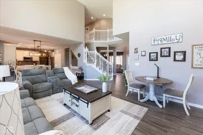 1025 Bear Cub Drive, Cicero - 11