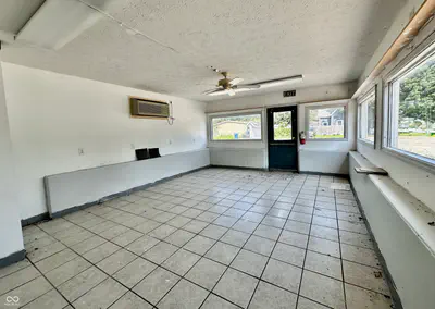 2300 State Road 67, Paragon - 7