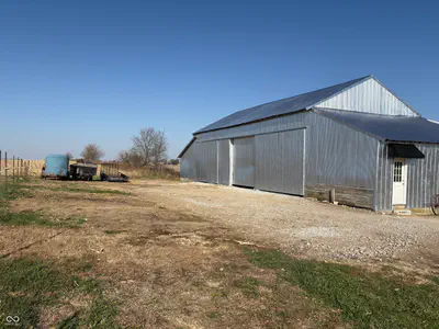 7746 County Road 50, Connersville - 51
