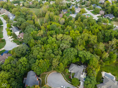13562 Creekridge Lane, Fishers - 28