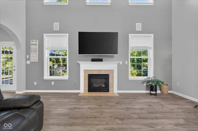 12160 Wolverton Way, Fishers - 9