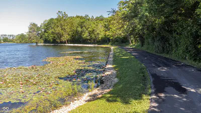 8641 Fawn Lake Circle, Indianapolis - 17