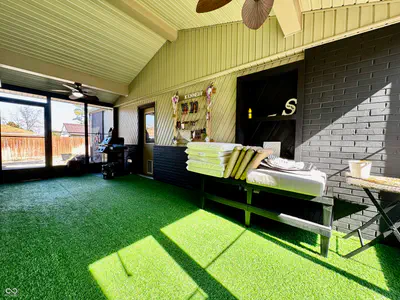 560 Sir Lancelot Drive, Seymour - 43