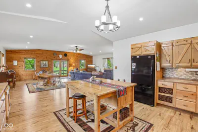 6070 County Road 200, Avon - 16