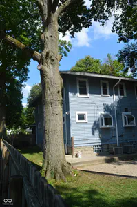 6048 College Avenue, Indianapolis - 17