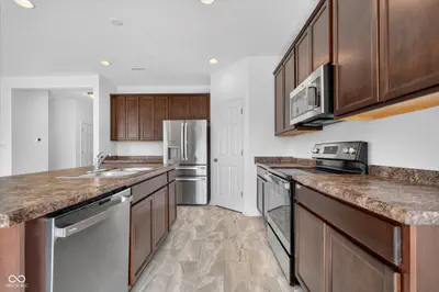 5115 Triple Crown Way, Indianapolis - 18