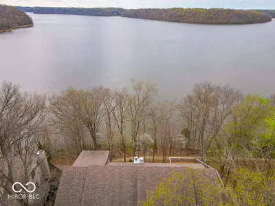 2060 Waters Edge Drive, Bloomington - 3