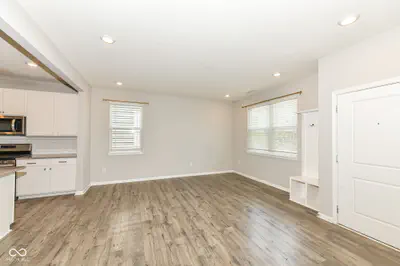2606 Plano Drive, Whitestown - 8