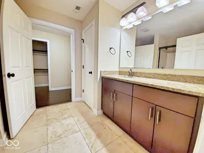 11504 Grassy Court, Fishers - 8