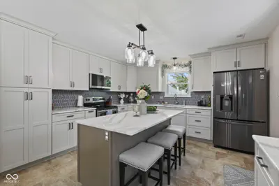 435 Lake Shore Court, Franklin - 9