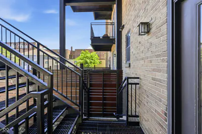 825 Delaware Street, Indianapolis - 27
