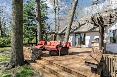 5571 Red Oak Drive, Greenfield - 70