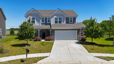 10870 Sablecliff Way, Brownsburg - 44