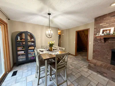 825 Krislynn Woods Avenue, West Terre Haute - 24