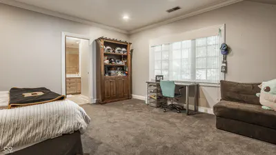 110 Bow Lane, Indianapolis - 44