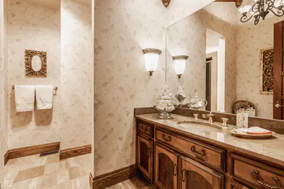 5101 Green Braes E Drive, Indianapolis - 35