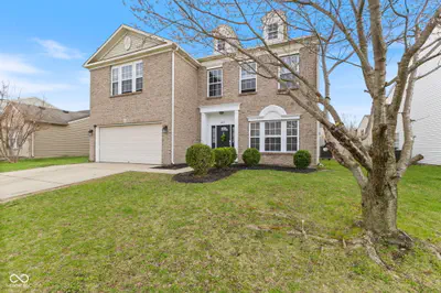 797 Hickory Pine Drive, New Whiteland - 3