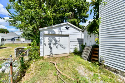 208 Sherman Street, Windfall - 20