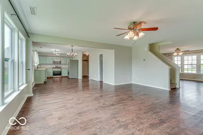 10625 Gathering Drive, Indianapolis - 14