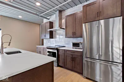 17745 Motor District Circle, Westfield - 8