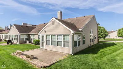 7427 Oak Knoll Drive, Indianapolis - 32