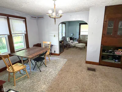 2438 500, Crawfordsville - 8