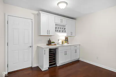 9448 Oakley Drive, Indianapolis - 20