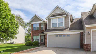 7427 Oak Knoll Drive, Indianapolis