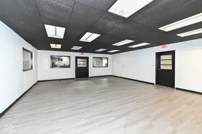 2401 Monroe Street, Muncie - 9