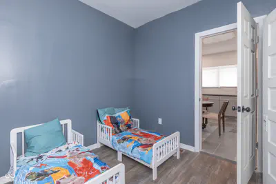 969 Pershing, Indianapolis - 25