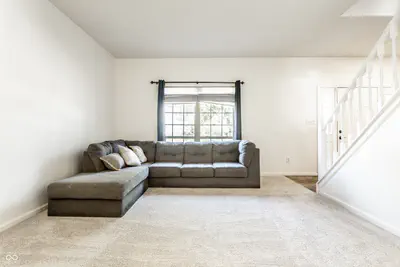 8688 Buffett Parkway, Fishers - 17