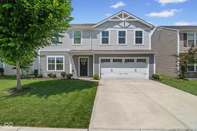 202 Traditions Pass, Greenwood - 2