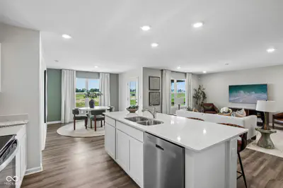 1216 Phillips Drive, Greenfield - 9