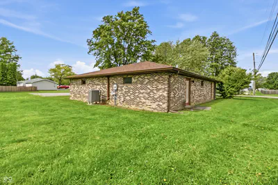 125 7th Street, Gas City - 5