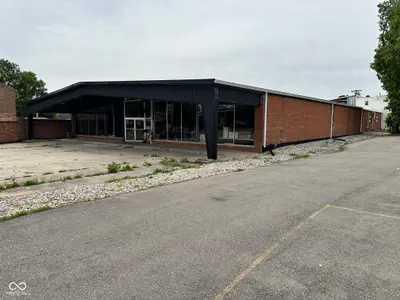 9 Main Street, Chesterfield - 2