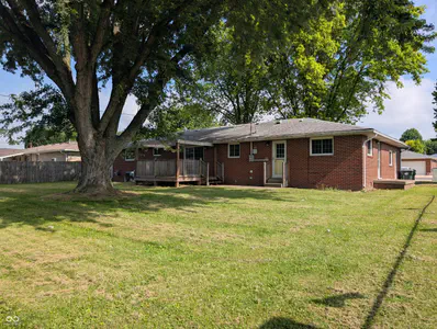 911 10th Street, Greensburg - 33