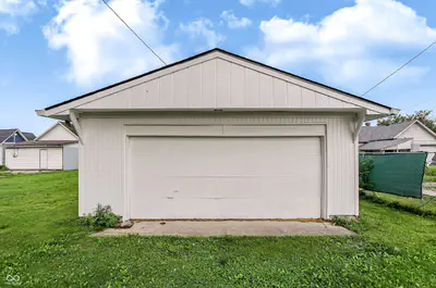 817 Division Street, Indianapolis - 38