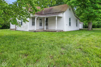 8821 Ogden Dunes Drive, Camby - 4