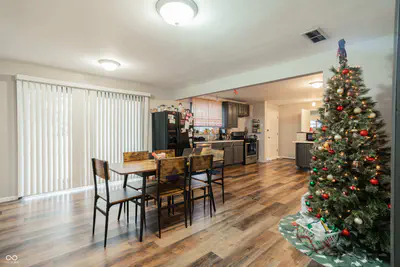 225 College Drive, Anderson - 16